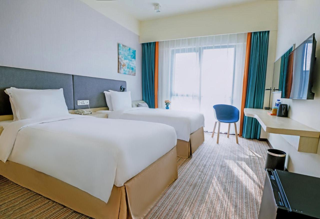 Holiday Inn Express Shanghai Putuo By Ihg Exterior photo