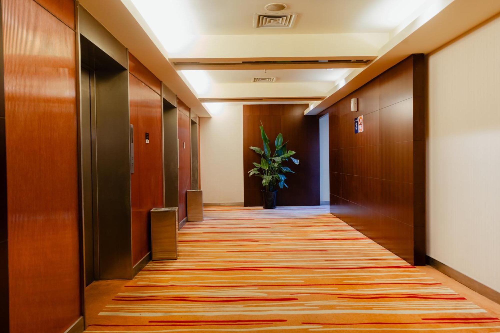 Holiday Inn Express Shanghai Putuo By Ihg Exterior photo