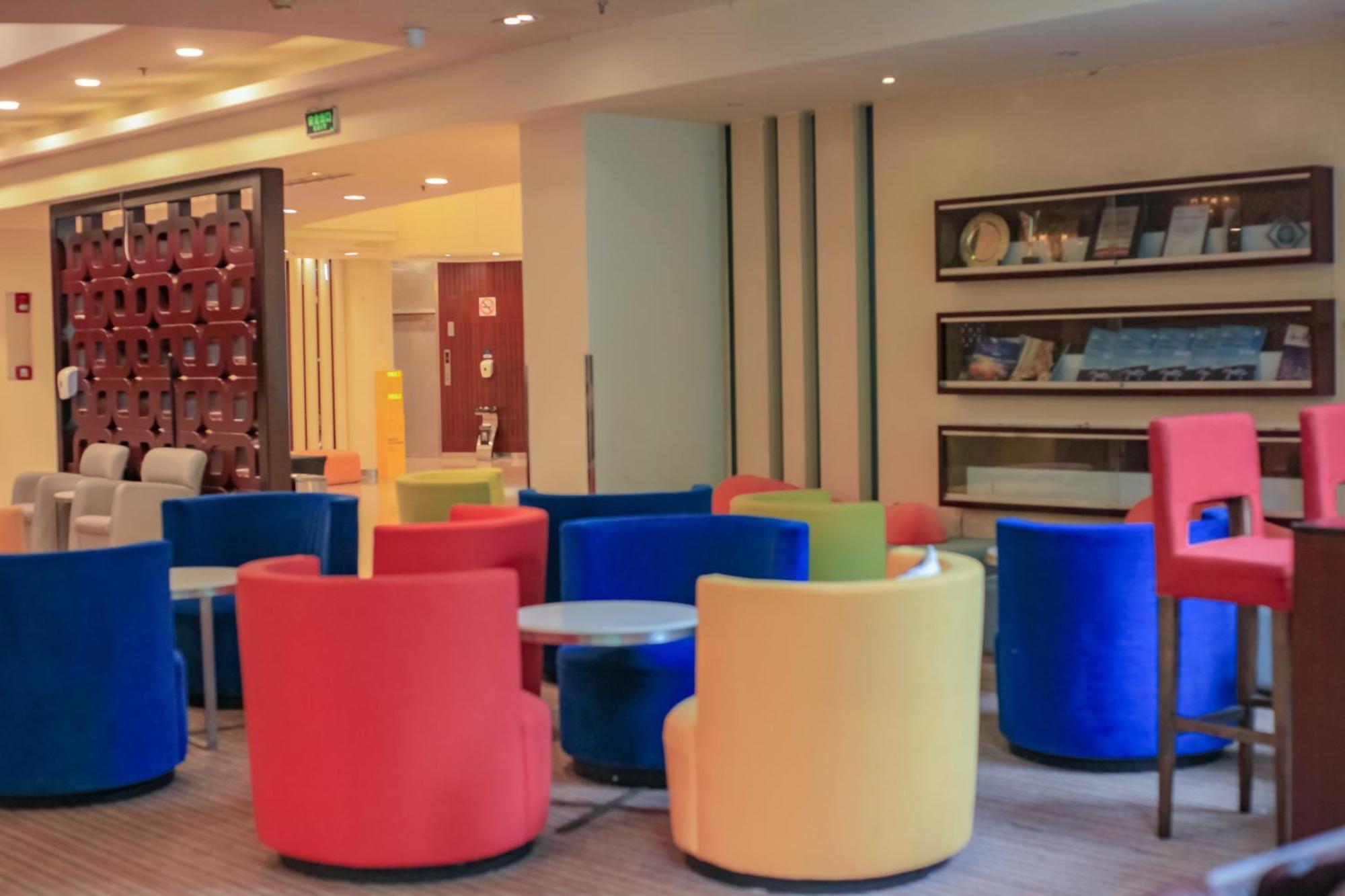 Holiday Inn Express Shanghai Putuo By Ihg Exterior photo