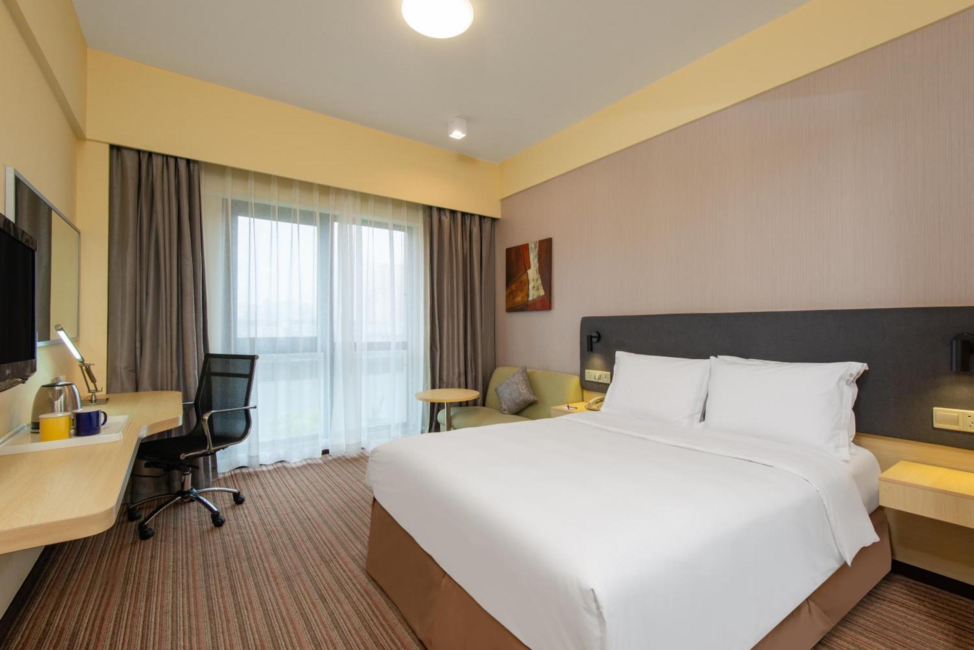 Holiday Inn Express Shanghai Putuo By Ihg Exterior photo