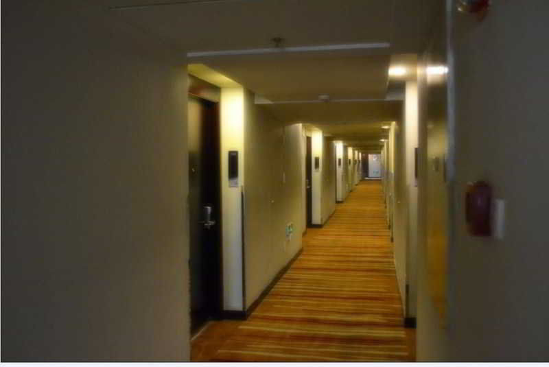 Holiday Inn Express Shanghai Putuo By Ihg Exterior photo